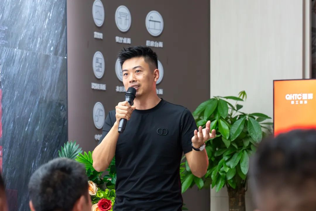 聚勢(shì)共鑒?標(biāo)桿領(lǐng)航 | 強(qiáng)輝2025區(qū)域培訓(xùn)峰會(huì)暨美學(xué)賦能行動(dòng)貴陽站順利結(jié)束！(圖9)