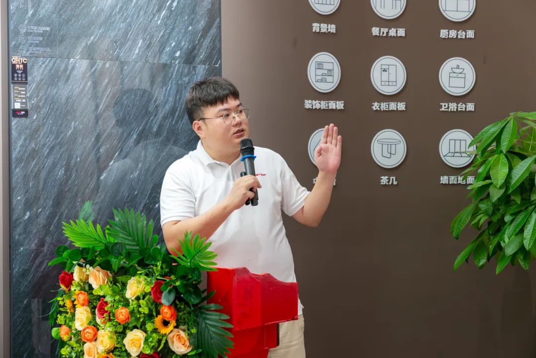 聚勢(shì)共鑒?標(biāo)桿領(lǐng)航 | 強(qiáng)輝2025區(qū)域培訓(xùn)峰會(huì)暨美學(xué)賦能行動(dòng)貴陽站順利結(jié)束！(圖11)